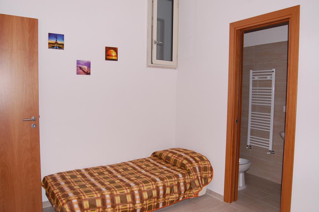 B&B Fenix Трани Номер фото