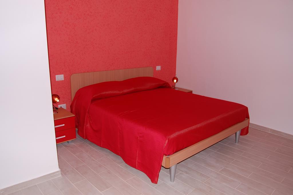 B&B Fenix Трани Номер фото